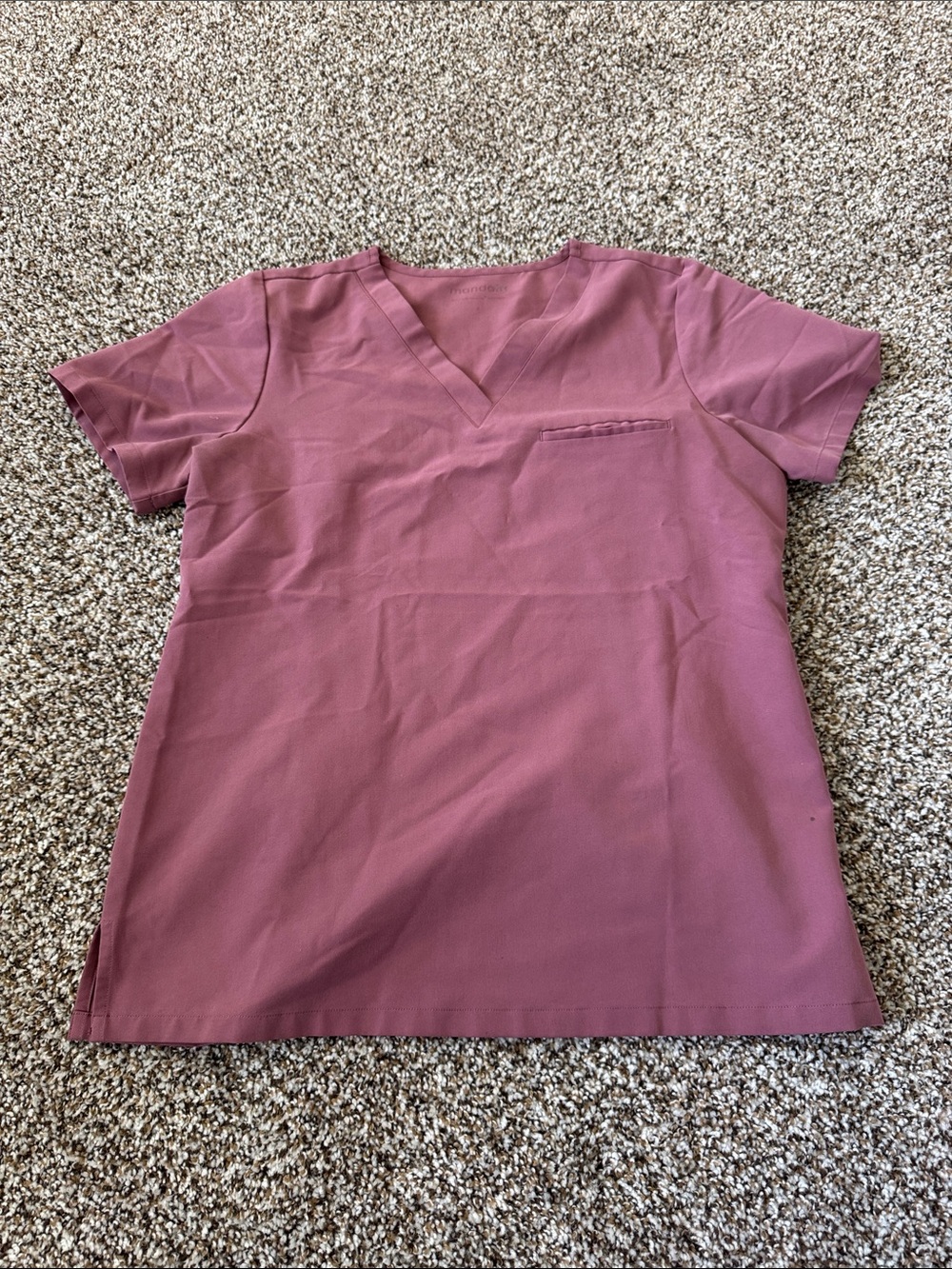 Mandala Women’s V-Neck Short Sleeve Top in Dusty Rose